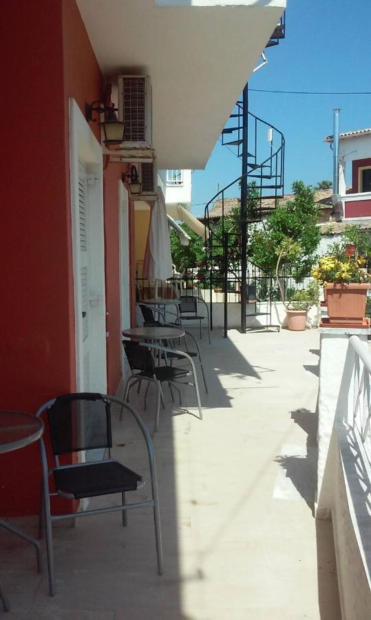 Loula'S Apartments Gouvia Ngoại thất bức ảnh