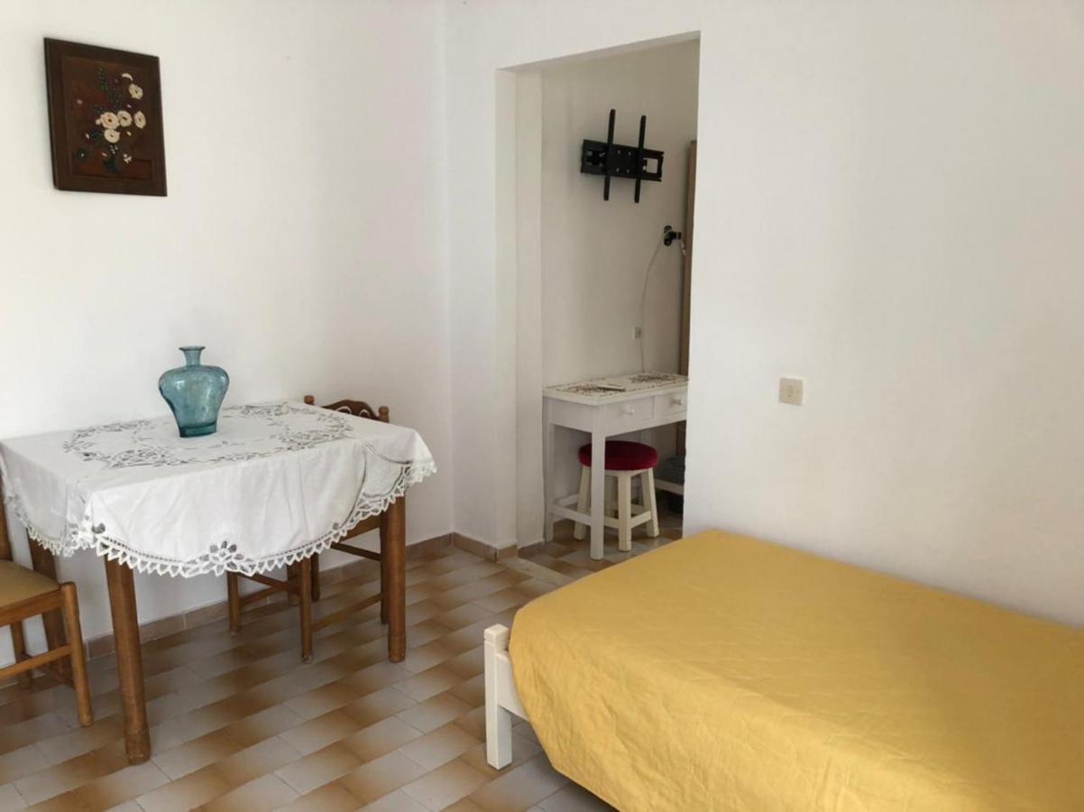 Loula'S Apartments Gouvia Ngoại thất bức ảnh