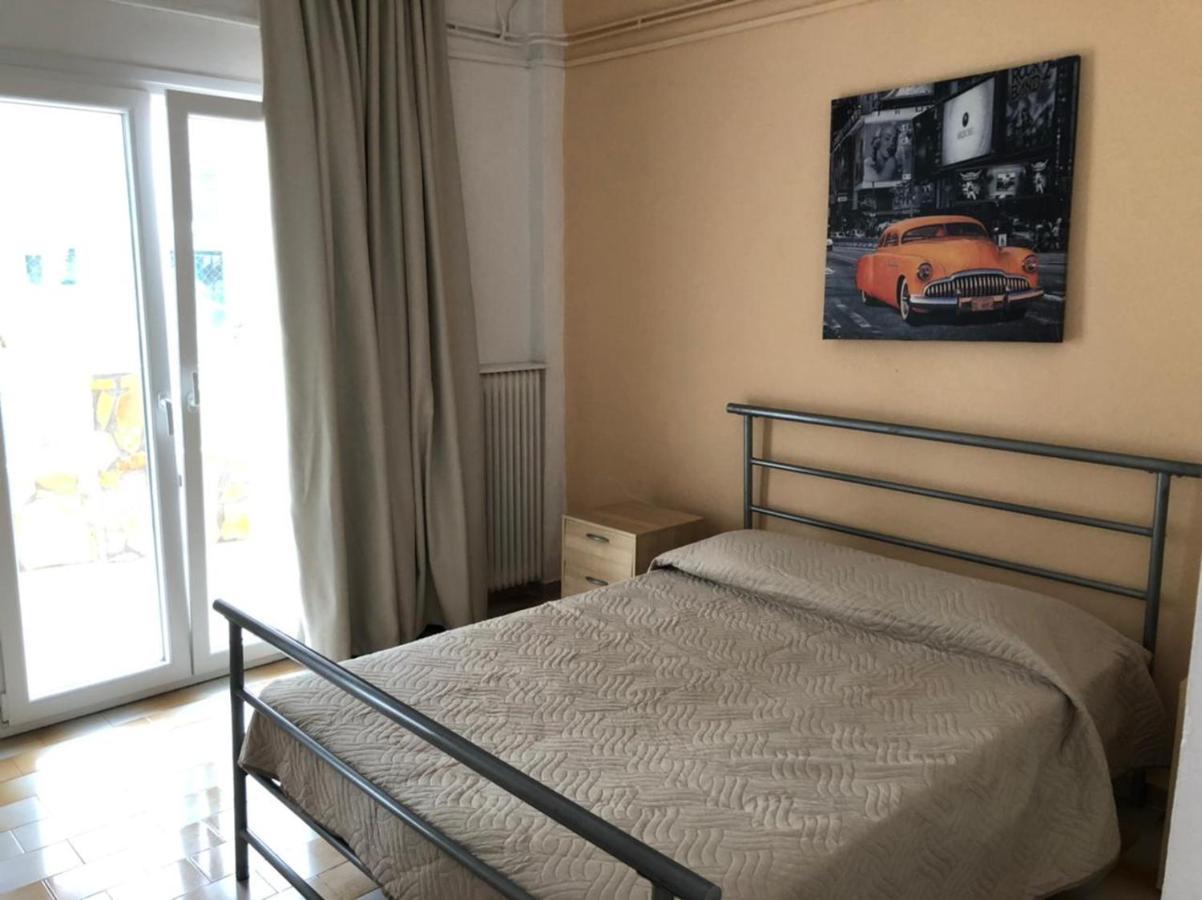 Loula'S Apartments Gouvia Ngoại thất bức ảnh